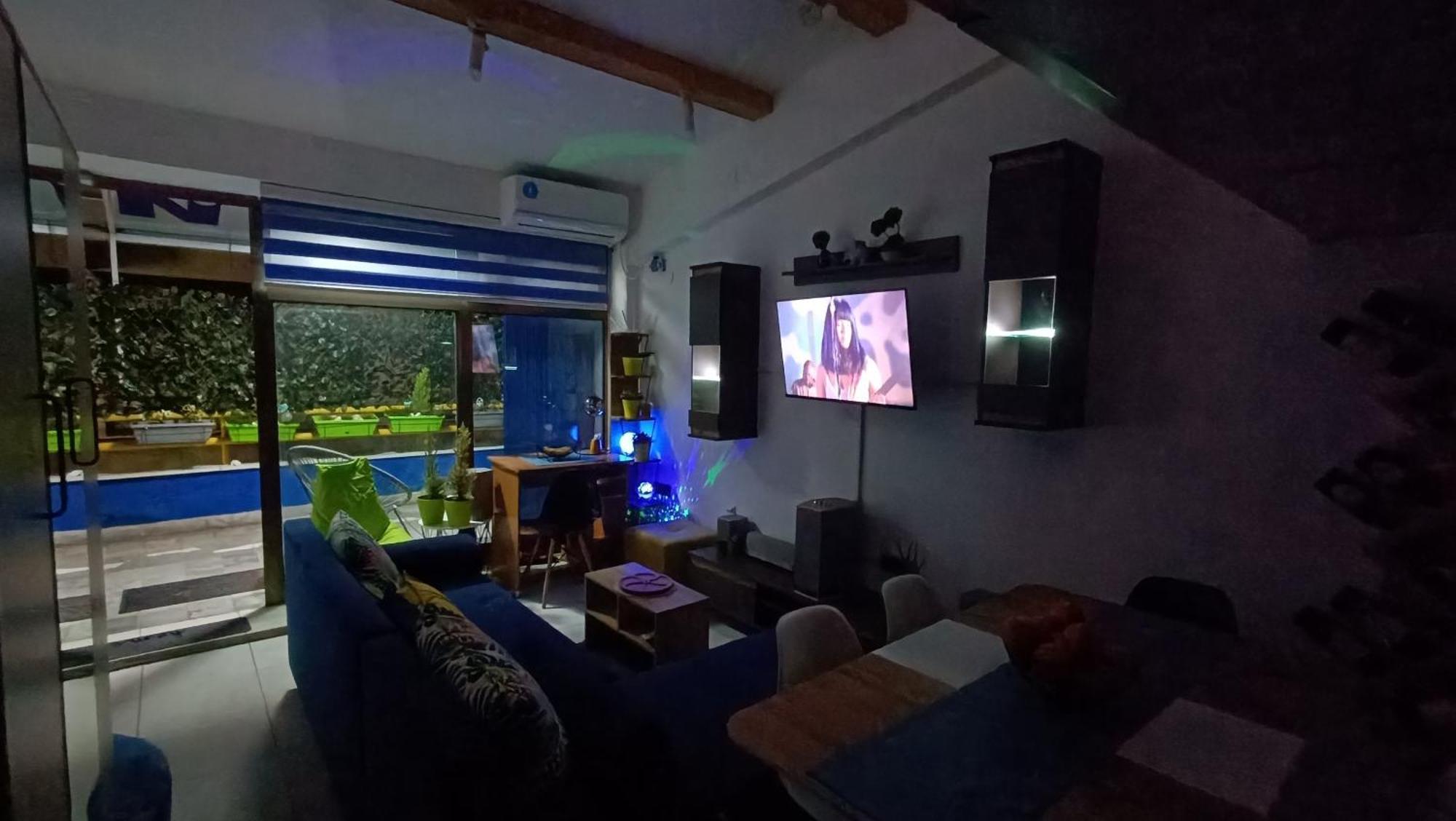 Nitro - Premium - Wine Tasting - Souvenir - Art Gallery - Private Guided Tours - Relaxing - Romantic